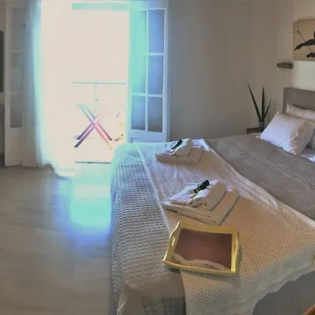 Aliki Apartament Mpoukaris